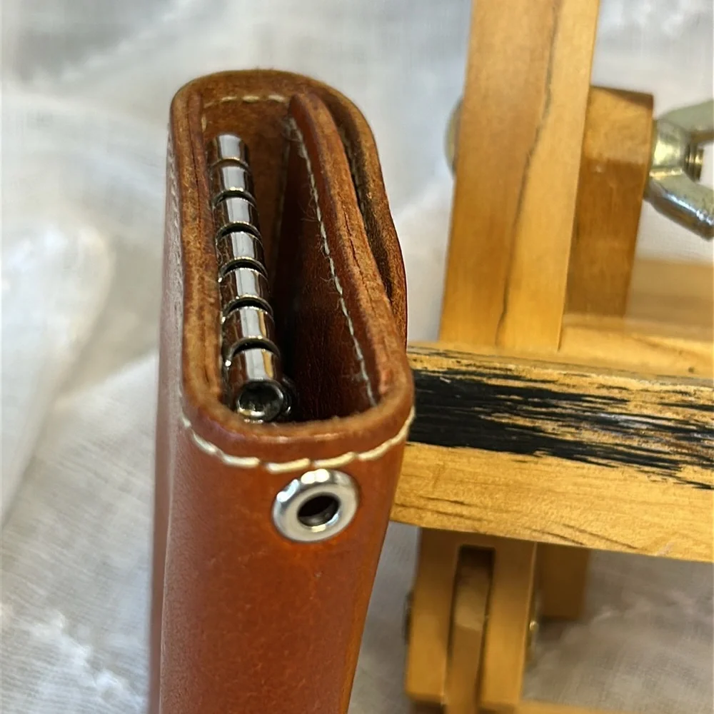 YoPen leather key organizer keychain